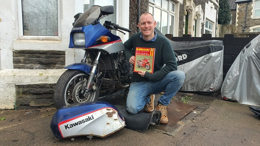 Kawasaki GPZ 900R restoration update