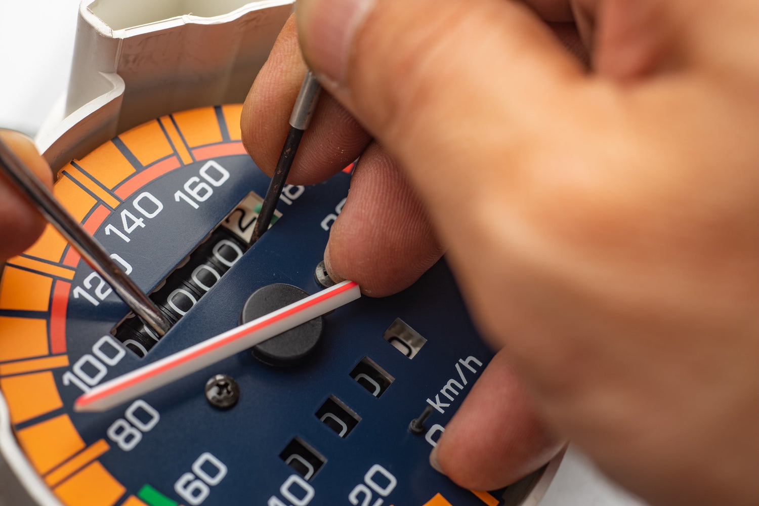 How to spot odometer tampering