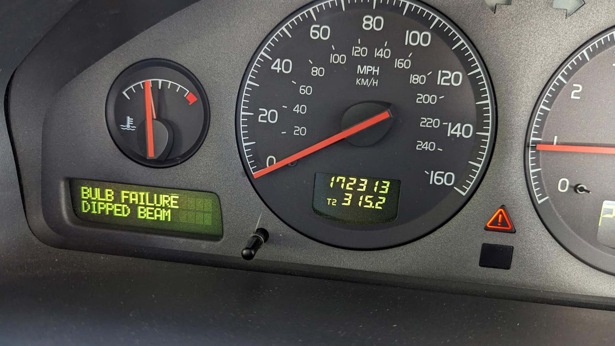 Haynes’ World: Volvo V70 DRLs on the blink